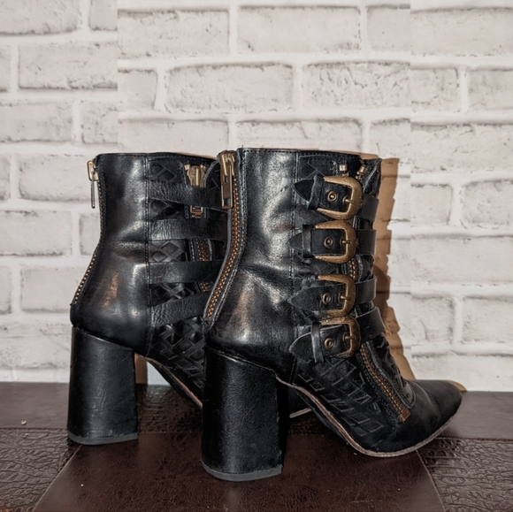FreeBird JULIA Black Bootie size 9 - Picture 4 of 14